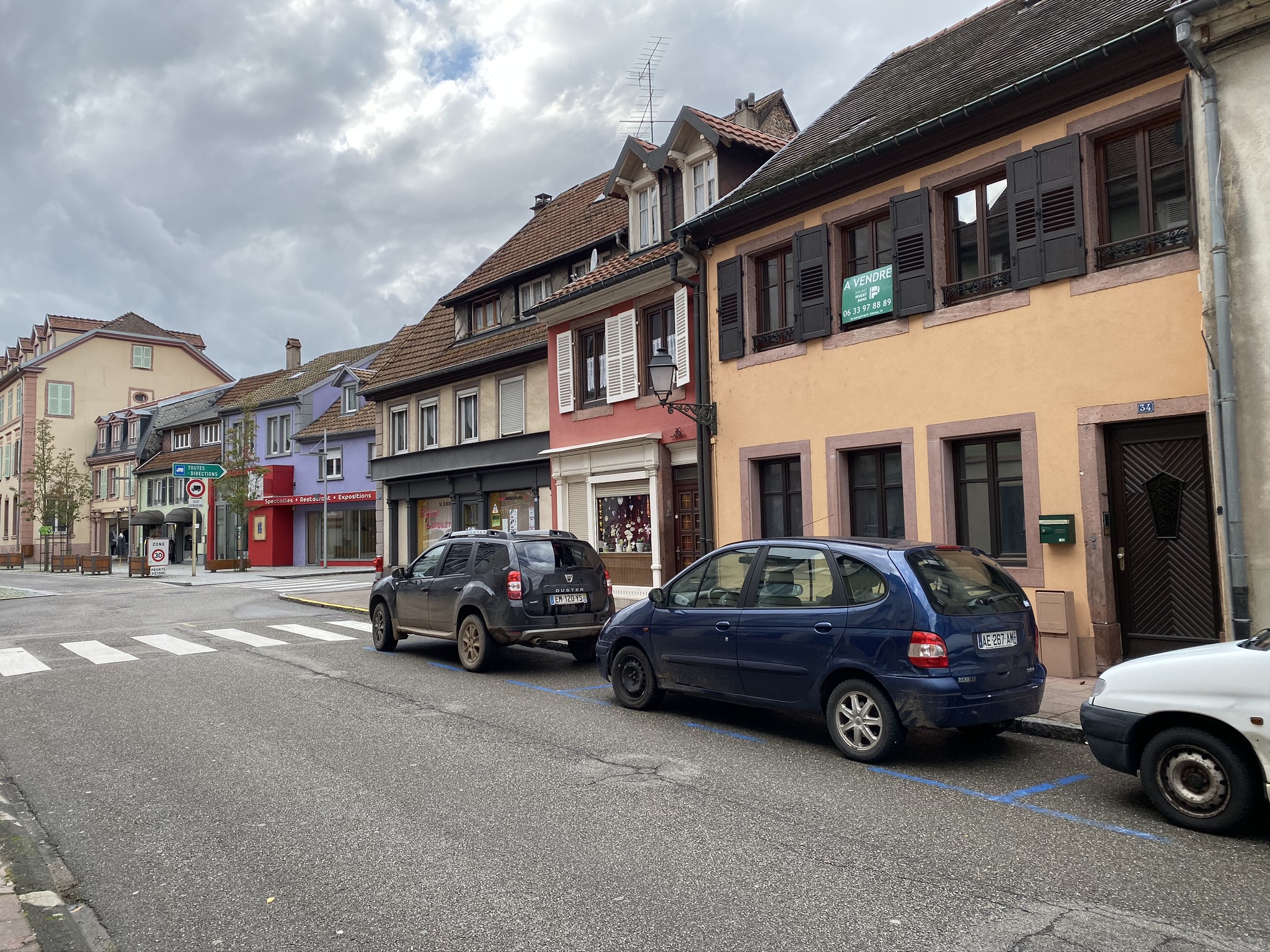 vente SAINTEMARIEAUXMINES Maisons divisée en 2 appartements Jardin